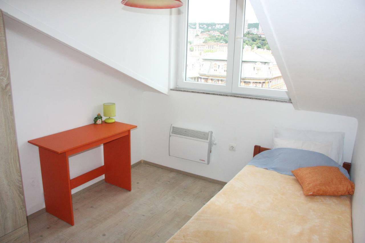 Apartment In City Center Rijeka Exterior foto
