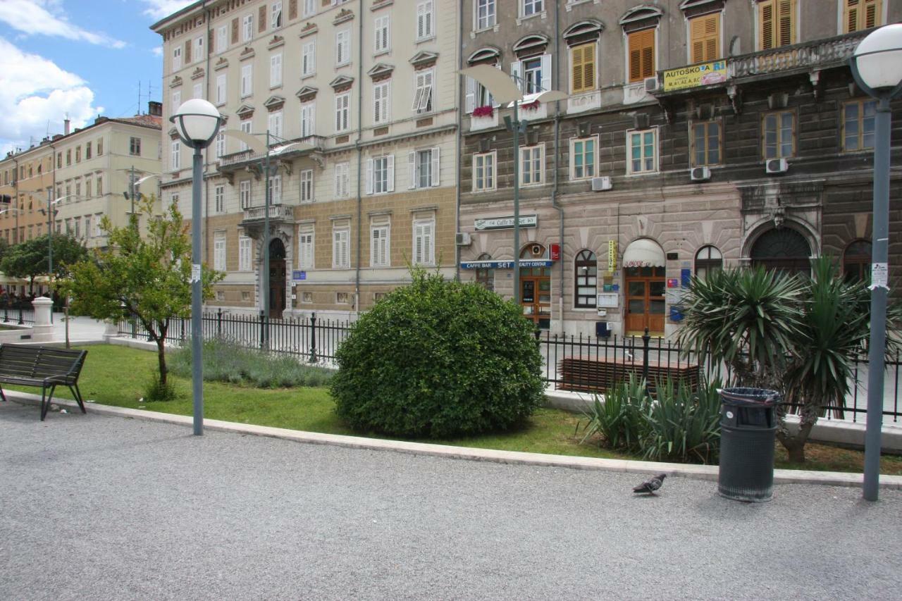 Apartment In City Center Rijeka Exterior foto